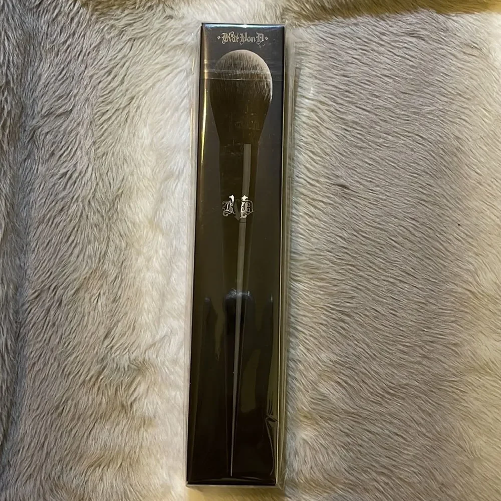 KVD Beauty Lock-It Setting Powder Brush